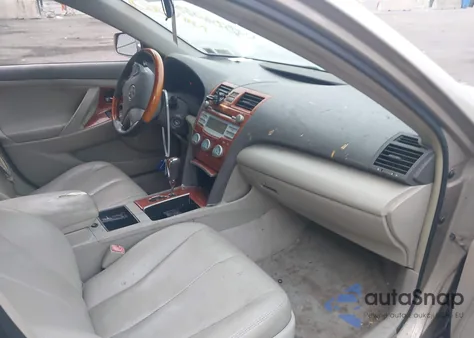 2009 Toyota Camry Le z USA, uszkodzony, nr VIN 4T1BE46K29U279754